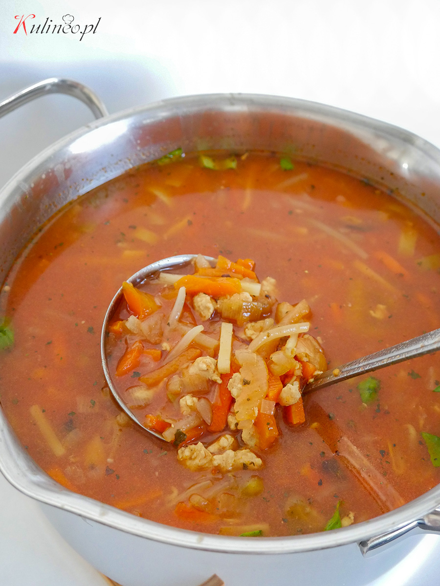 Rozgrzewająca zupa z mięsem i warzywami przepis